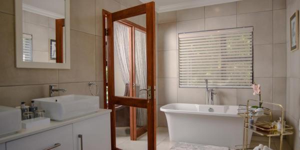 The Reserve Boutique Hotel Хейзивью Экстерьер фото